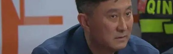 乐鱼体育app下载-3连败收官+队史首次遭福建单季双杀，球迷：这是冠军教头的水平？