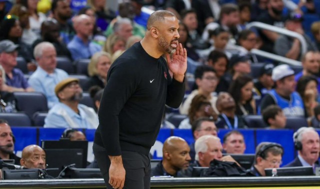 乐鱼体育官方入口-意外惨败！29:8令人愤怒，NBA焦点1战：火箭20分溃败，争冠成笑话